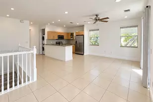 2312 NE 2nd St, Pompano Beach, FL 33062 - Photo 2