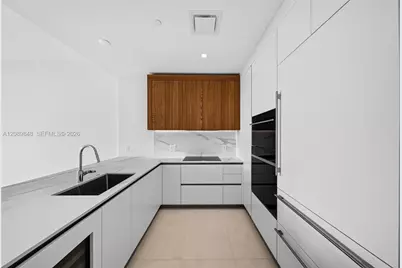1400 Biscayne Blvd #705, Miami, FL 33132 - Photo 4