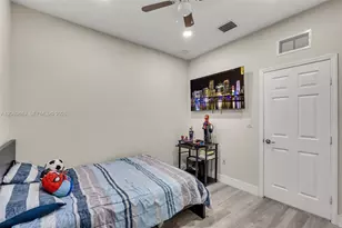 3305 W 93rd Pl, Hialeah, FL 33018 - Photo 24