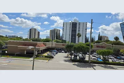 20201 NE 29th Ct #D336, Aventura, FL 33180 - Photo 12