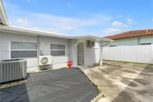6049 W 14th Ct, Hialeah, FL 33012 - Photo 30