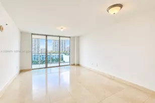31 SE 5th St, Miami, FL 33131 - Photo 6