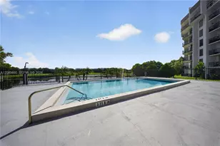 9686 Fontainebleau Blvd, Miami, FL 33172 - Photo 32