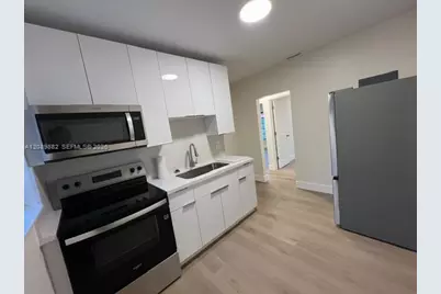 2655 SW 34th Ct, Miami, FL 33133 - Photo 10