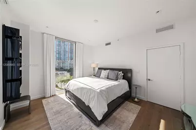 801 S Pointe Dr #PH 2, Miami Beach, FL 33139 - Photo 38