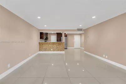 4848 NW 24th Ct #118, Lauderdale Lakes, FL 33313 - Photo 8