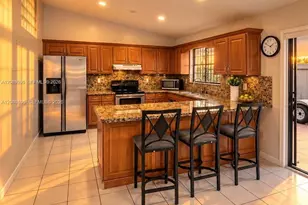 2219 SW 137th Pl, Miami, FL 33175 - Photo 2