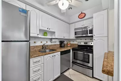 1308 Bayview Dr #2B, Fort Lauderdale, FL 33304 - Photo 22