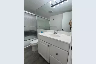1432 S Lakeside Dr #5, Lake Worth, FL 33460 - Photo 2