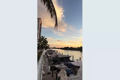 5700 Collins Ave #11B, Miami Beach, FL 33140 - Photo 40