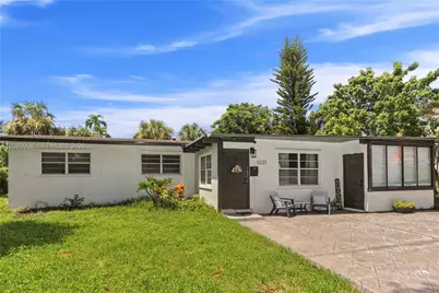 1221 NE 26th Ave, Pompano Beach, FL 33062 - Photo 2