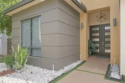 15932 SW 136th Way, Miami, FL 33196 - Photo 10