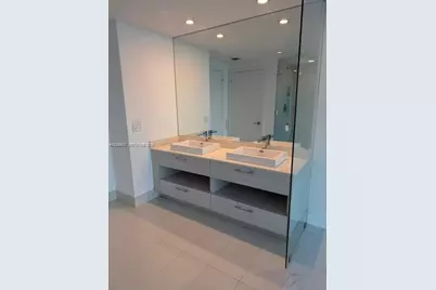 650 NE 32nd St #4406, Miami, FL 33137 - Photo 14