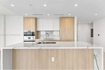 2411 Laguna Cir #2301, North Miami, FL 33181 - Photo 4