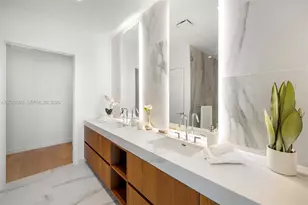 1400 Biscayne Blvd, Miami, FL 33132 - Photo 16