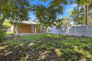 873 SW 10th St, Florida City, FL 33034 - Photo 18
