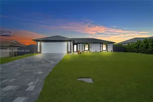 2124 NE 16th Pl, Cape Coral, FL 33909 - Photo 1