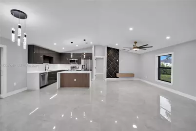 2124 NE 16th Pl, Cape Coral, FL 33909 - Photo 22