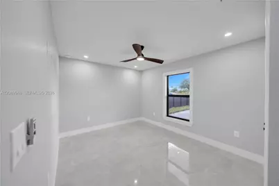 2124 NE 16th Pl, Cape Coral, FL 33909 - Photo 26