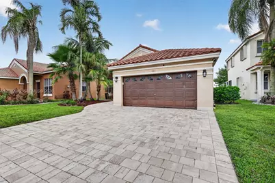 820 Falling Water Rd, Weston, FL 33326 - Photo 2