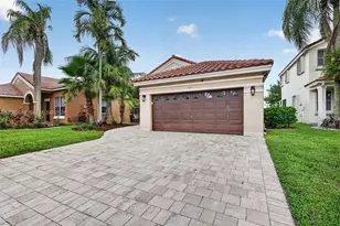 820 Falling Water Rd, Weston, FL 33326 - Photo 2