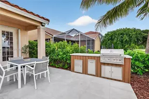 820 Falling Water Rd, Weston, FL 33326 - Photo 40