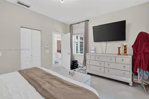 820 Falling Water Rd, Weston, FL 33326 - Photo 24