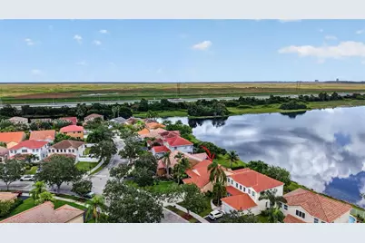 820 Falling Water Rd, Weston, FL 33326 - Photo 56