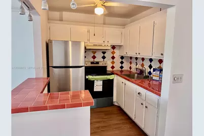 19 Newport #A, Deerfield Beach, FL 33442 - Photo 2