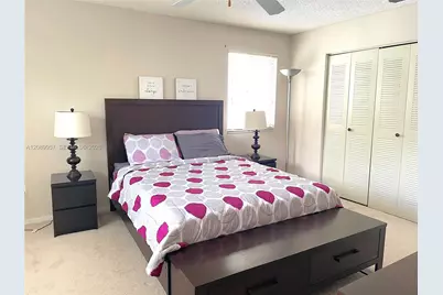 8851 SW 9th Ct, Pembroke Pines, FL 33025 - Photo 4