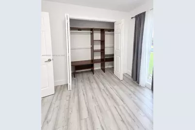 7907 NW 73rd Ter, Tamarac, FL 33321 - Photo 10