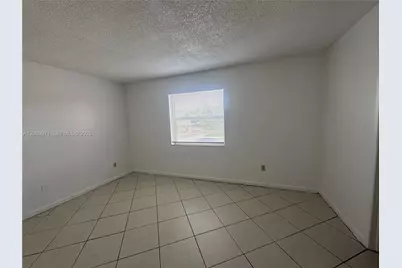 888 NE 132nd St #205, North Miami, FL 33161 - Photo 6