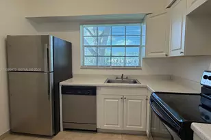 641 Cypress Lake Blvd, Deerfield Beach, FL 33064 - Photo 1