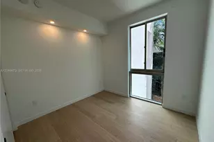 2200 Brickell Ave, Miami, FL 33129 - Photo 32