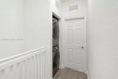 10628 W 33rd Way, Hialeah, FL 33018 - Photo 22