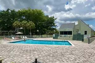 8921 NW 28th Dr, Coral Springs, FL 33065 - Photo 22
