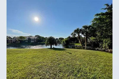 8921 NW 28th Dr #D, Coral Springs, FL 33065 - Photo 18