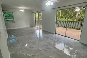 8921 NW 28th Dr, Coral Springs, FL 33065 - Photo 2