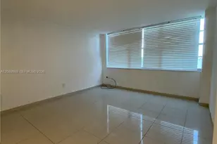 1301 NE Miami Gardens Dr, Miami, FL 33179 - Photo 10