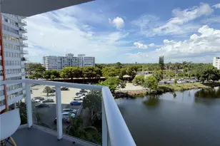 1301 NE Miami Gardens Dr, Miami, FL 33179 - Photo 14