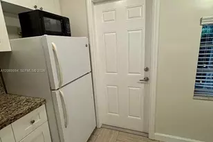 11890 NE 16th Ave, Miami, FL 33161 - Photo 4