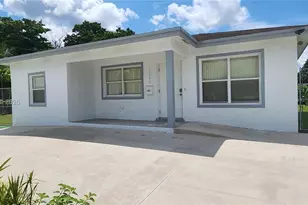 12040 SW 216th St, Miami, FL 33170 - Photo 2