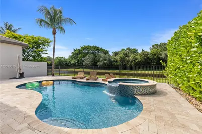 9529 Eden Roc Ct, Delray Beach, FL 33446 - Photo 10