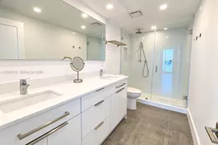 100 Bayview Dr, Sunny Isles Beach, FL 33160 - Photo 14