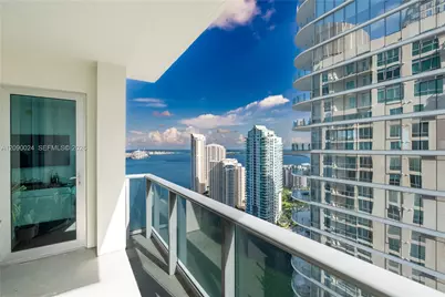 300 S Biscayne Blvd #T-3504, Miami, FL 33131 - Photo 1
