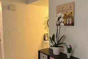 2491 SW 82nd Ave, Davie, FL 33324 - Photo 8