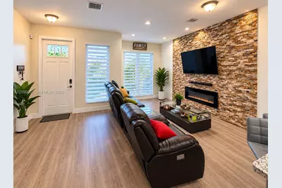 [Address not provided], Homestead, FL 33032 - Photo 2