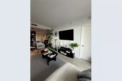55 SW 9th St #3505, Miami, FL 33130 - Photo 6
