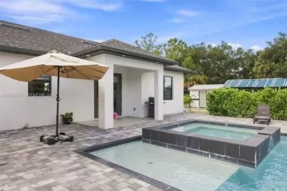 2885 41st Ave NE, Other City - In The State Of Florida, FL 34120 - Photo 26