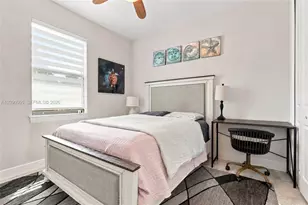 2885 41st Ave NE, Other City - In The State Of Florida, FL 34120 - Photo 18